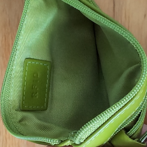 Leather Keyring Wallet - Picture 3 of 3